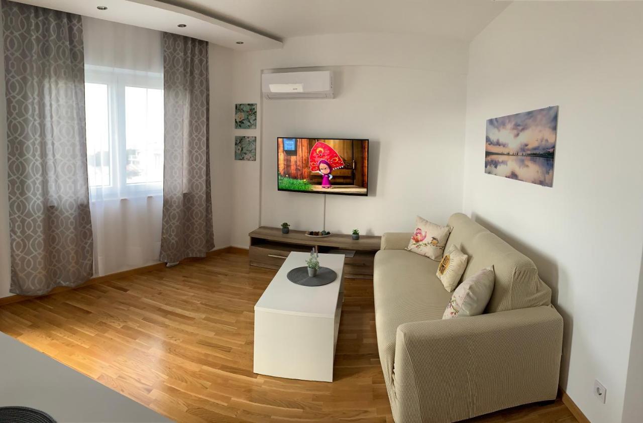 Ive Lole Ribara 38 Apartment Bečići Екстериор снимка