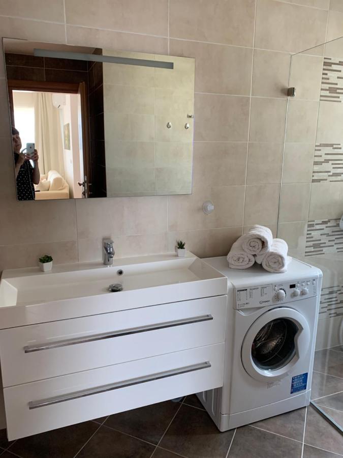 Ive Lole Ribara 38 Apartment Bečići Екстериор снимка