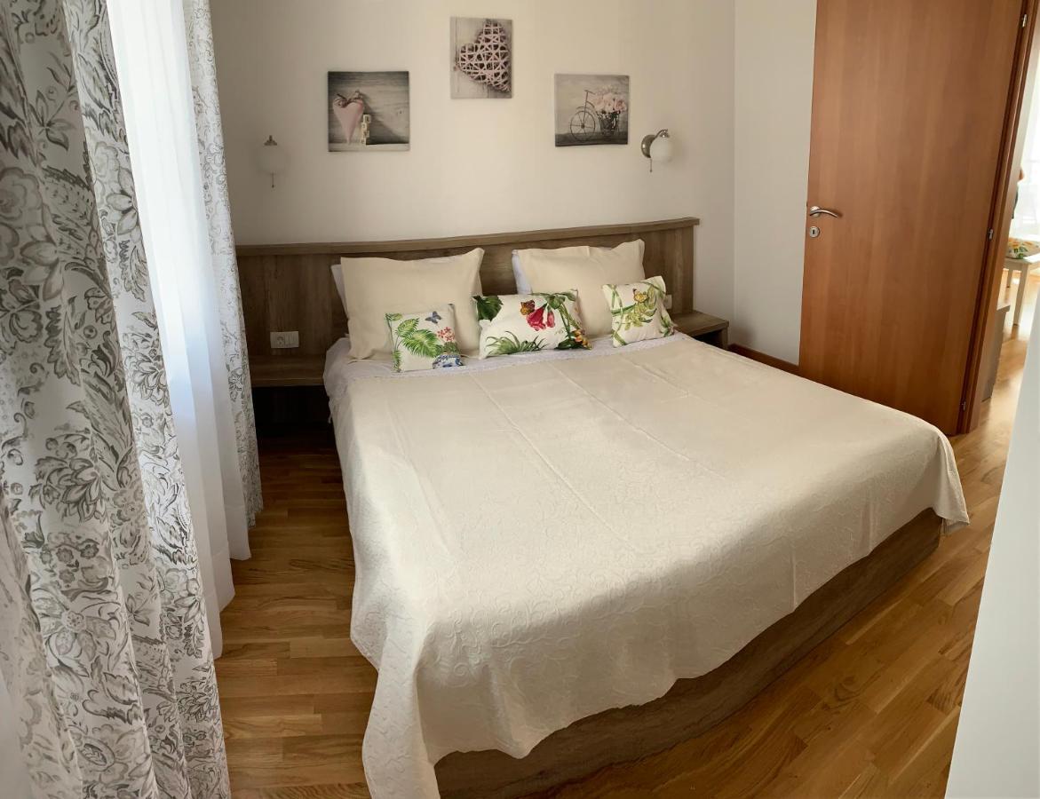 Ive Lole Ribara 38 Apartment Bečići Екстериор снимка