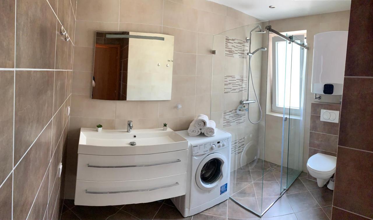 Ive Lole Ribara 38 Apartment Bečići Екстериор снимка